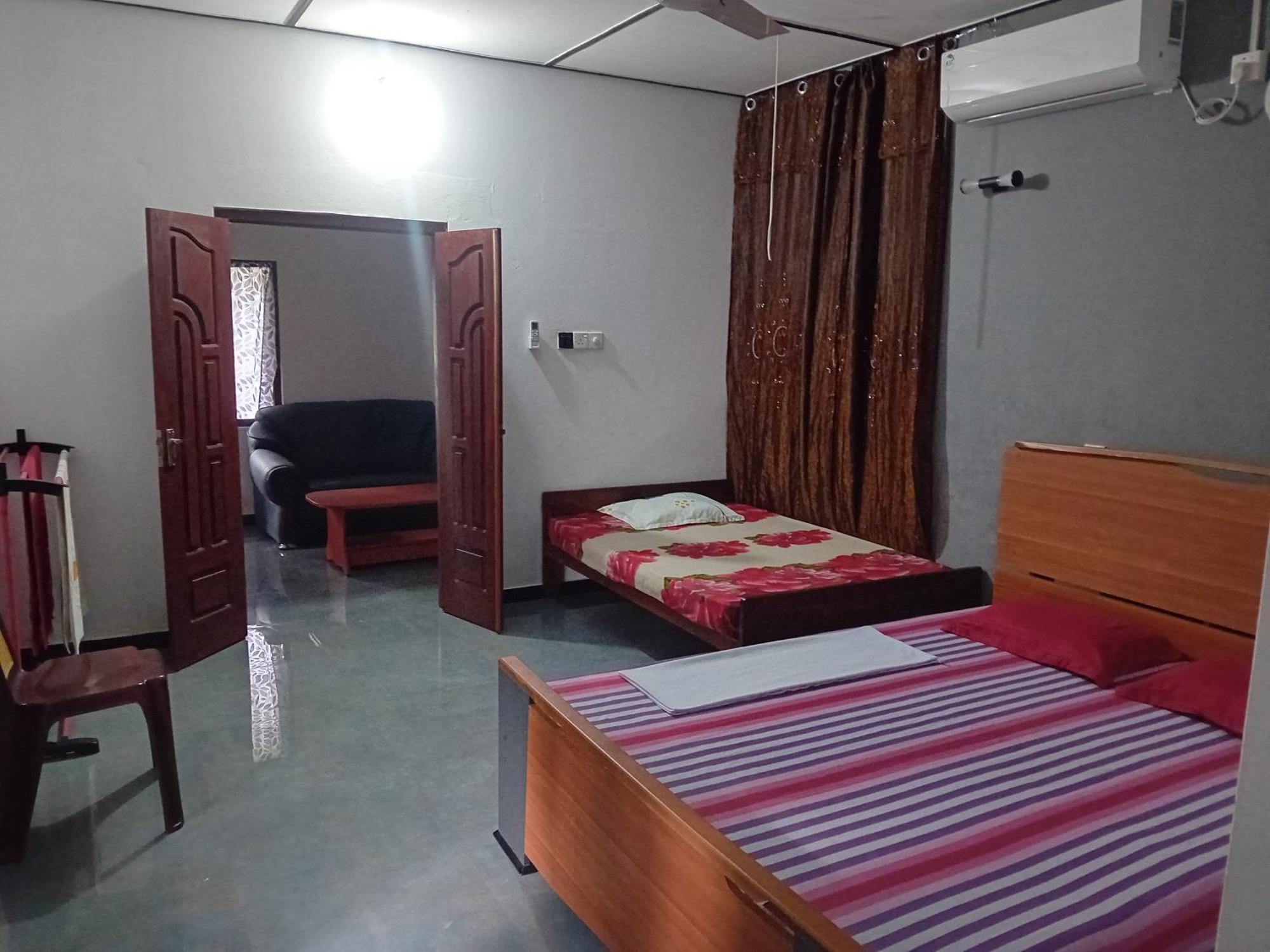 Enoch Guest House Mannar Luaran gambar